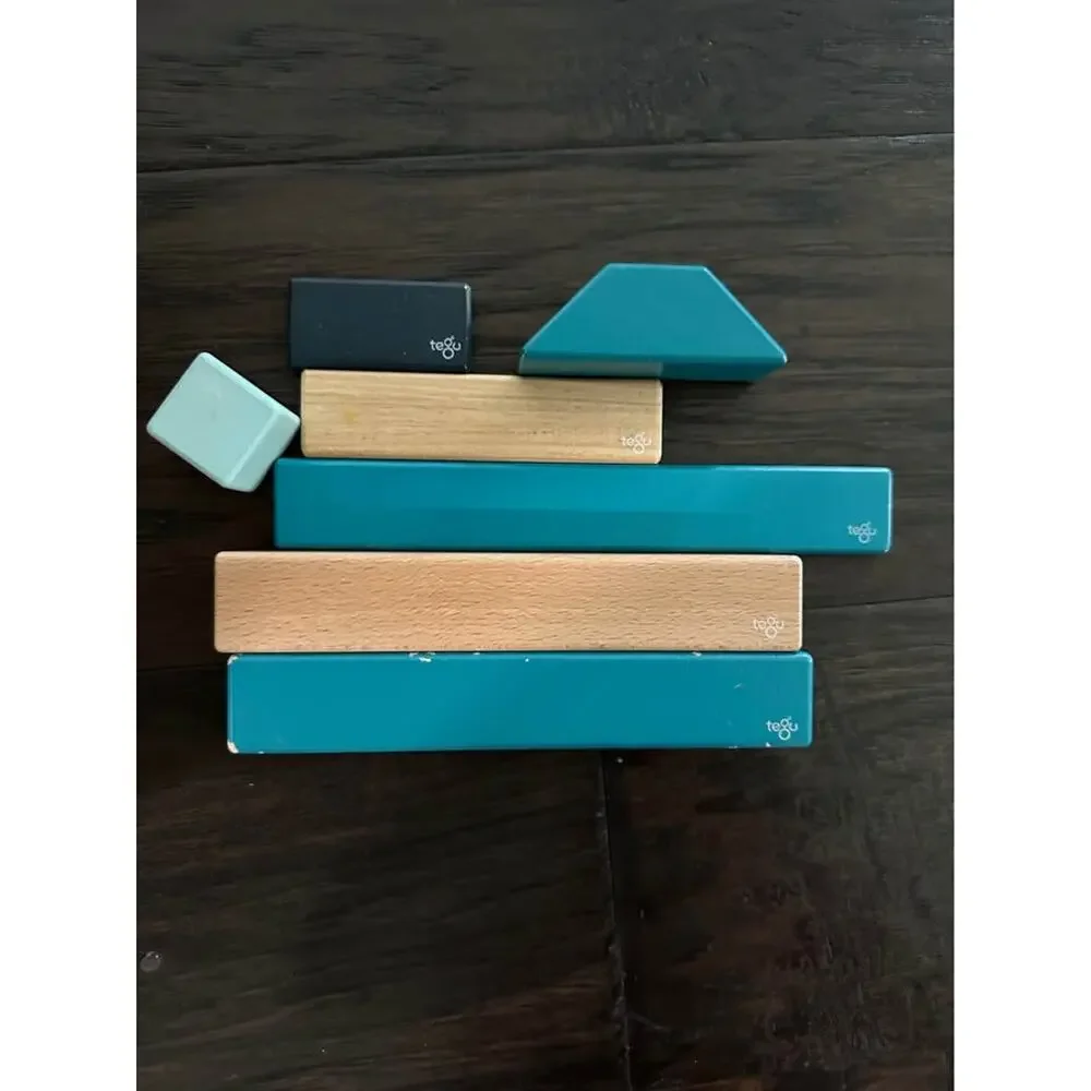 52 Piece Set Magnetic Wooden Blocks Tegu Classics